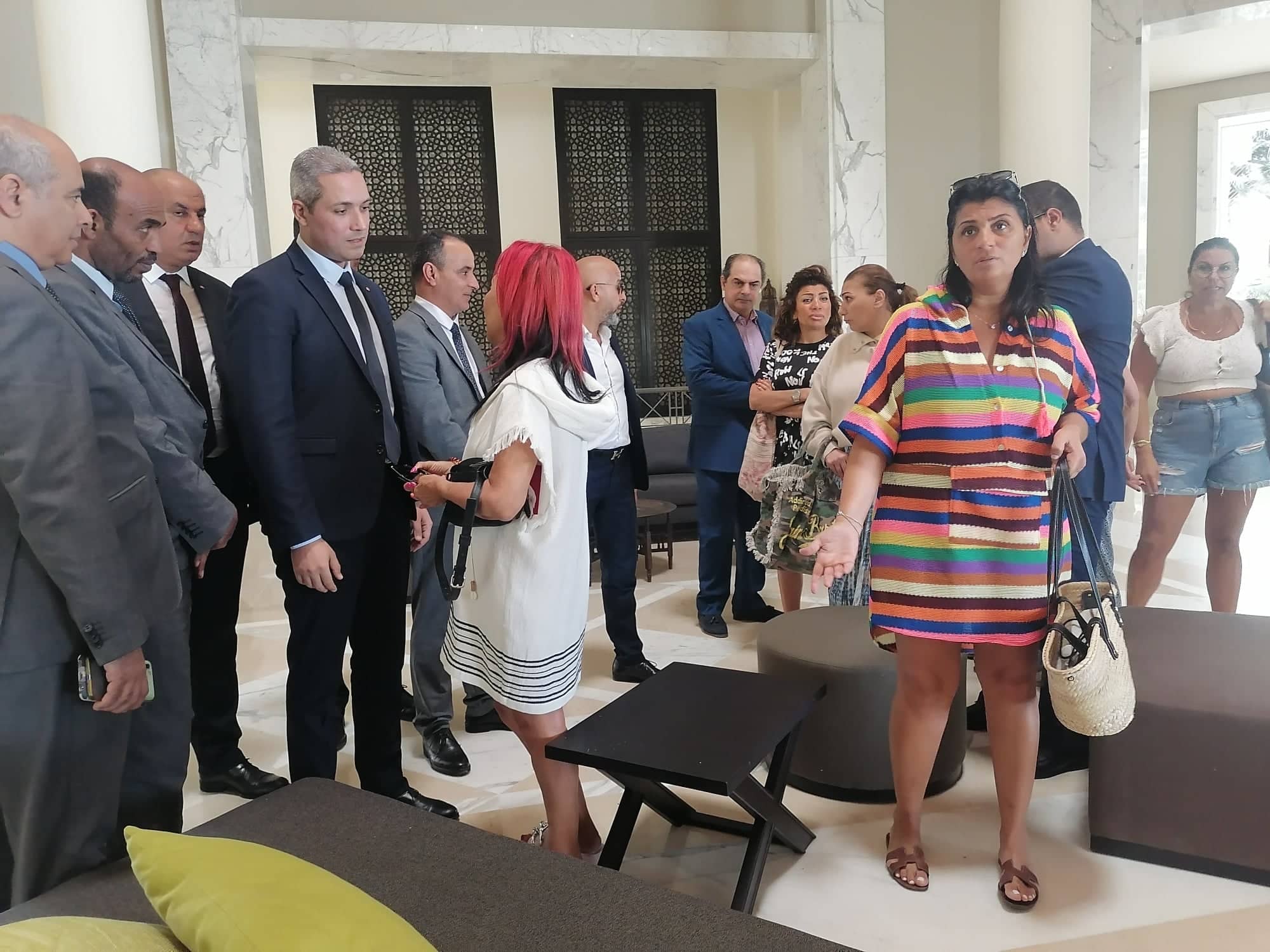 واصلوا إقامتهم بالجزيرة   وجهوا رسائل مهمة في حب الحياة والسلام